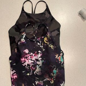 Old Navy Active sports bra tops Size M Set of 2
